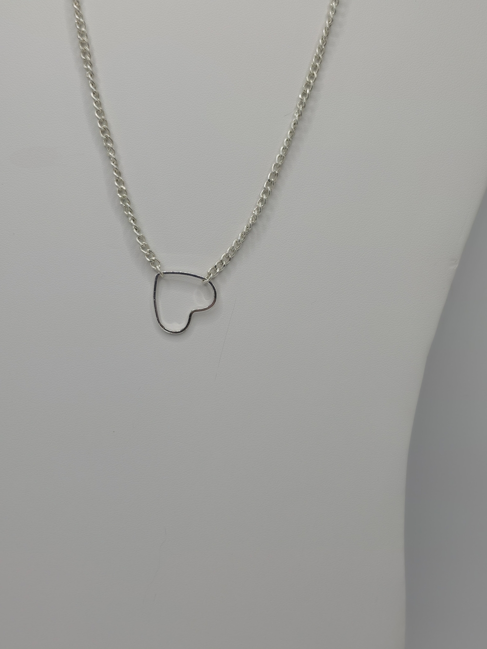 Emmons Delicate Silver Floating Open Heart Curb Chain Necklace